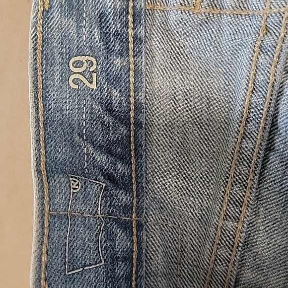 Levi's Size 29 Med-Light Wash Denim Midi Skirt, Front Slit, Exc. Used Condition - Picture 9 of 12